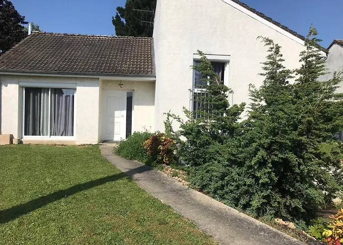 Location Maison Le Mans بيت للعطل